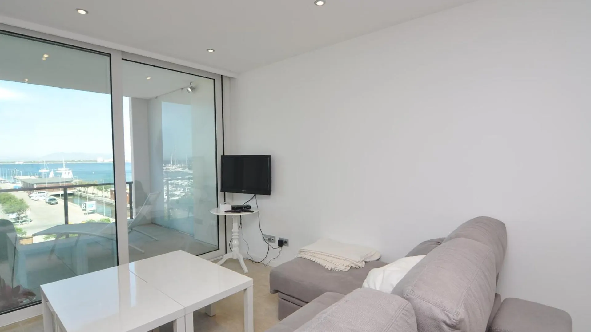 Rnet - Cap Vespre Apartment Roses
